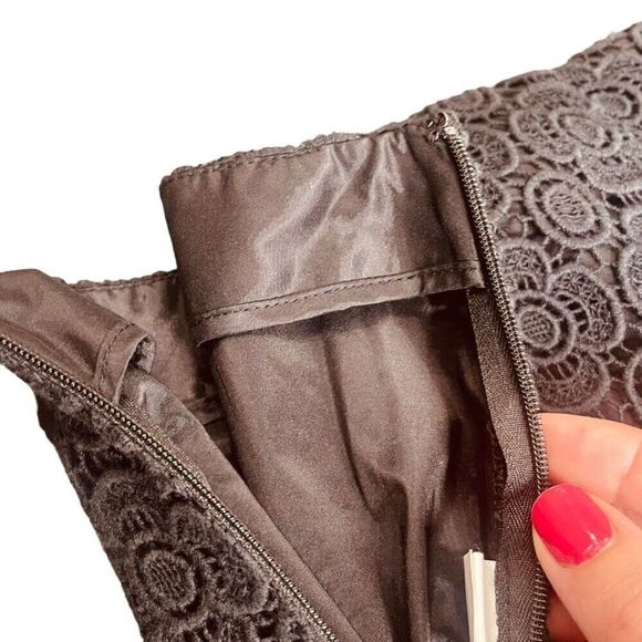 Banana Republic Floral Crochet Lace Blk Lined Shorts Casual Dressy Size 10 | EUC - Picture 12 of 13
